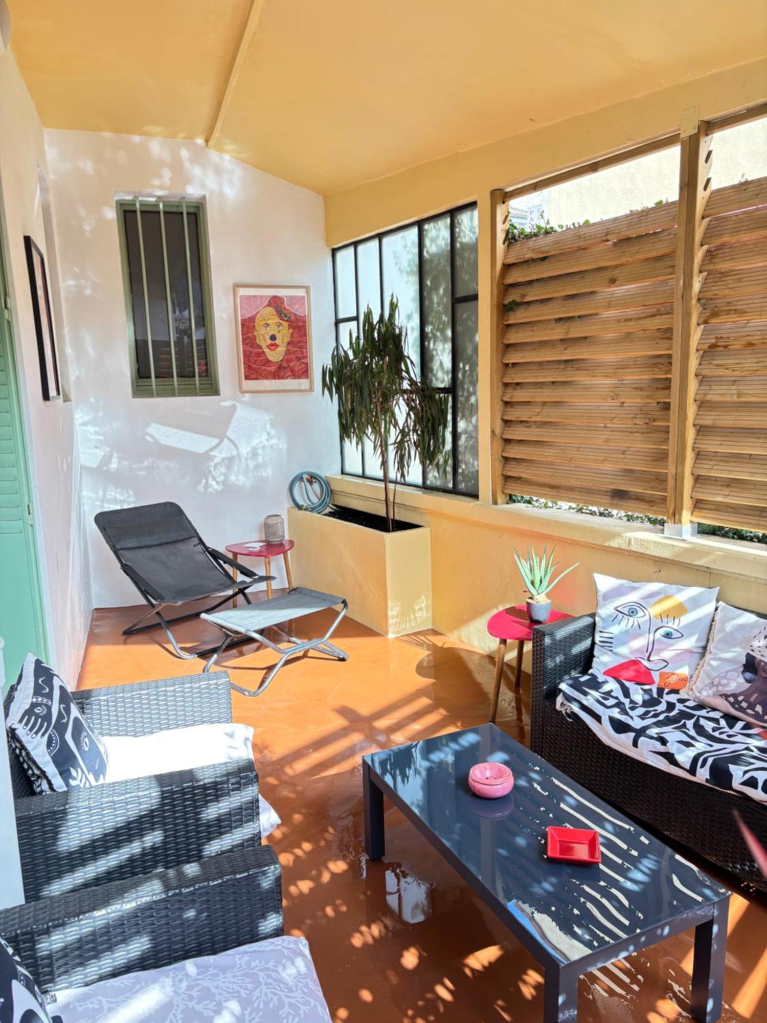 Appartement Signature Art Deco วาลองซ์ ภายนอก รูปภาพ
